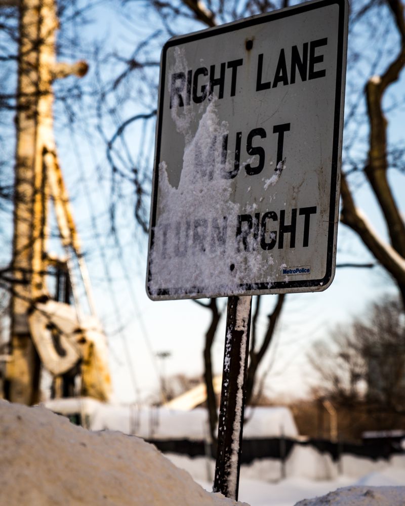 Right Lane ust ight