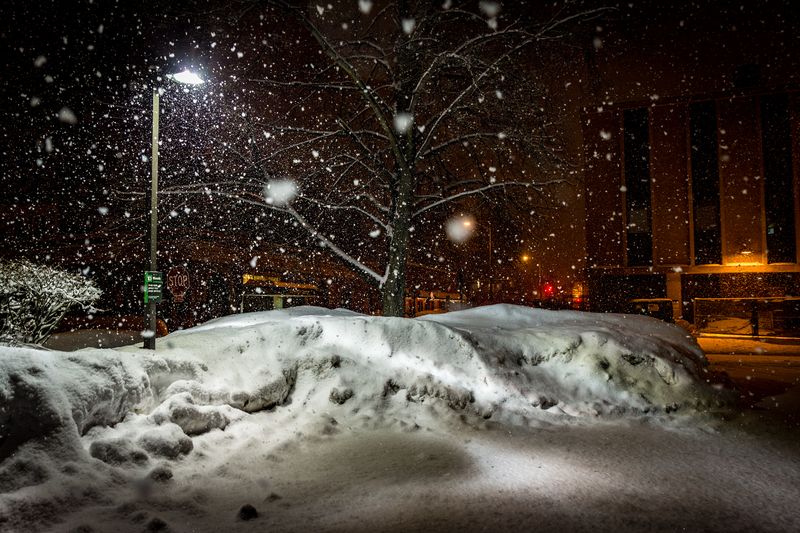 It's snowing
