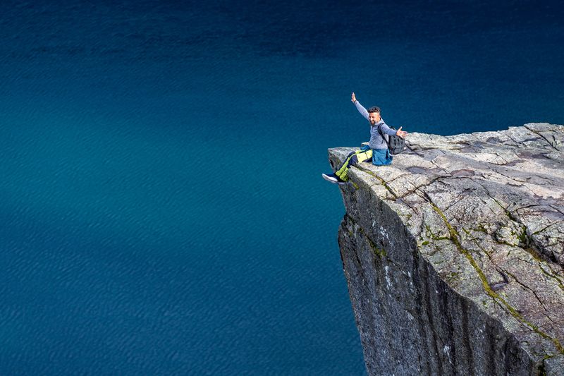 Preikestolen paparazzi